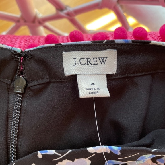 NWT ADORABLE J. CREW SHORT PLEATED FLORAL MINI SKIRT-SIZE 4 - Picture 4 of 5